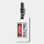 いじストップめの看板が赤 ラゲッジタグ (正面縦)