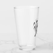 いたずらが管理した タンブラーグラス (右)