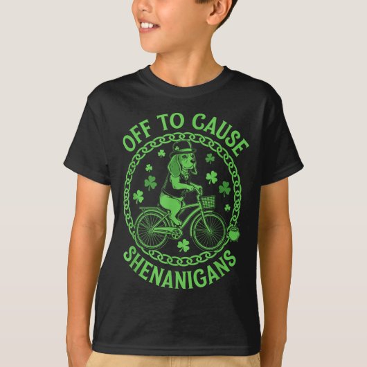 いたずらするビーグル 聖パトリックの日 Tシャツ (正面)