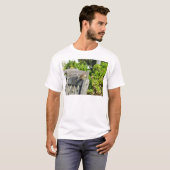 いたずらなスズメ Tシャツ (正面フル)
