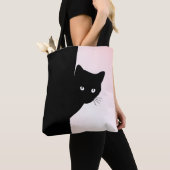 いたずらな黒猫 ピンク トートバッグ (クローズアップ)