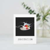 いちごおよびクリーム色の招待状 招待状 (スタンド正面)