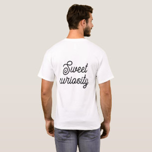 いちごとポップなフレブルのTシャツ Tシャツ