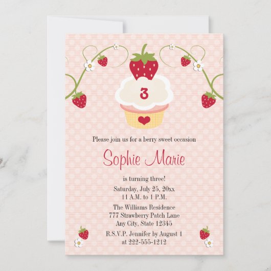 いちごのカップケーキの誕生日の写真の招待状 招待状 (正面)