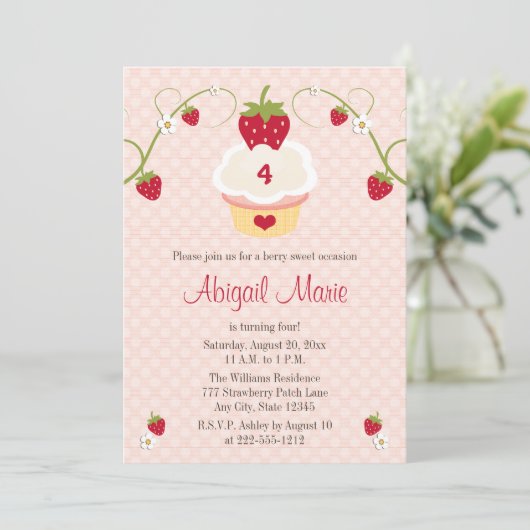いちごのカップケーキの誕生日の招待状年齢 招待状 (スタンド正面)