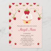 いちごのカップケーキの誕生日の招待状年齢 招待状 (正面/裏面)