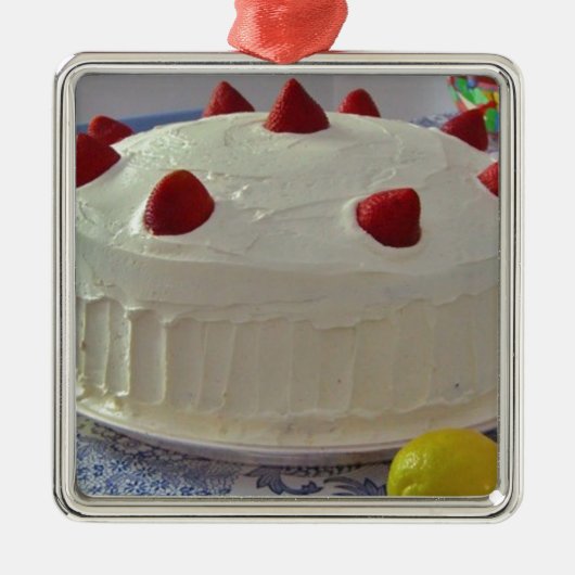 いちごのケーキ メタルオーナメント (正面)