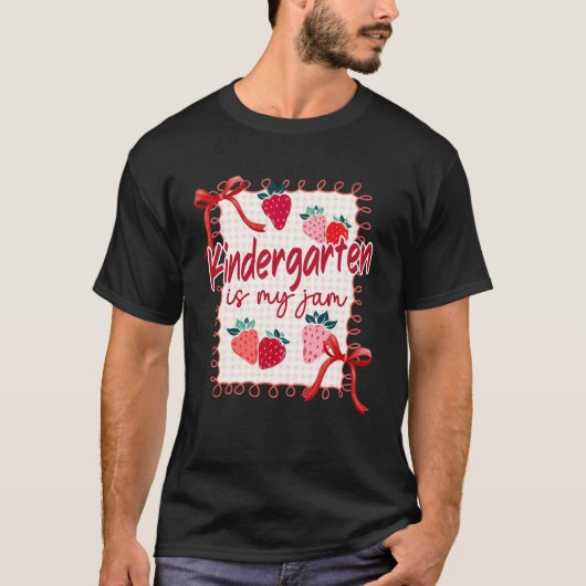 いちごの幼稚園は私のジャムな先生 Tシャツ (正面)