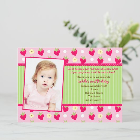 いちごの果実の写真のバースデーパーティ招待状 招待状 (スタンド正面)