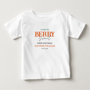 いちごの甘い1歳の誕生日パーティー ベビーTシャツ