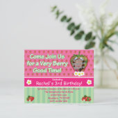 いちごの誕生日のパーティの招待状 招待状 (スタンド正面)