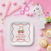いちごの1歳の誕生日 ピンクのリボン ペーパープレート (パーティー)
