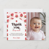 いちごの1歳誕生日感謝カード 招待状 (正面)