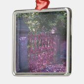 いちごへのゲートはリヴァプールの守備につきます メタルオーナメント (左)