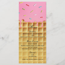 いちごアイスクリームワッフルのコーン誕生日メニュー