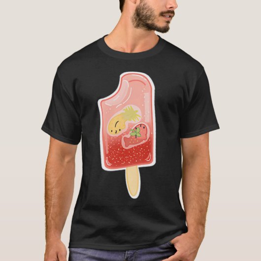 いちごパイナップルのフルーツ型の魚の棒アイス Tシャツ (正面)