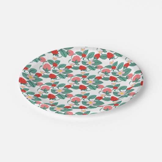 いちご図解入りの、写真付きののベリースイートベビーシャワー ペーパープレート (アングル)