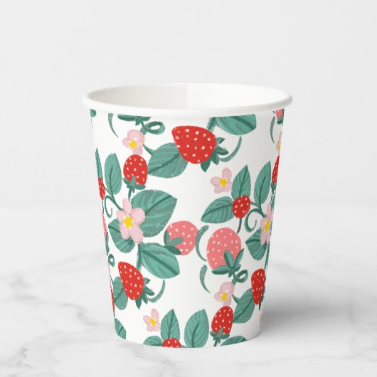 いちご図解入りの、写真付きののベリースイートベビーシャワー 紙コップ (左)