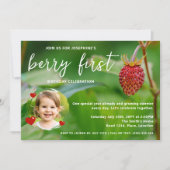 いちご実在フォトカスタムベリーファースト誕生日 招待状 (正面)
