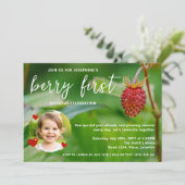 いちご実在フォトカスタムベリーファースト誕生日 招待状 (スタンド正面)