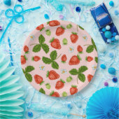 いちご柄ピンク背景 ペーパープレート (パーティー)