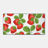 いちご柄 デスクマット (正面)