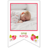 いちご第1誕生日12ヶ月写真 バンティングフラッグ (第2の旗)