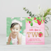 いちご2歳の誕生日ピンク水彩写真 招待状 (スタンド正面)