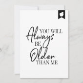いつだって私より年上よ バースデーカード カード (正面)