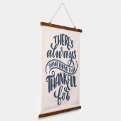 いつも感謝すべきことがある 吊り下げ型タペストリー (傾斜あり)