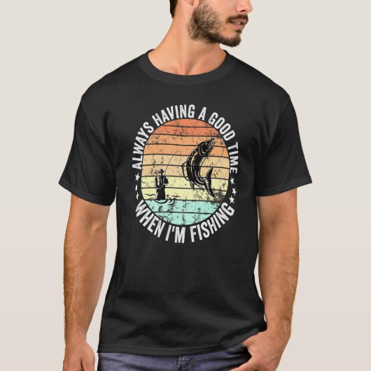 いつも楽しい時間を過ごす私が魚釣りメンズWom Tシャツ (正面)