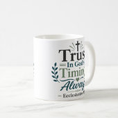 いつも神のタイミングを信じて信仰の格言 コーヒーマグカップ (正面右)