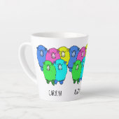 いつも編む準備ができて、カラフル羊。お名前 カフェラテマグ (左アングル)