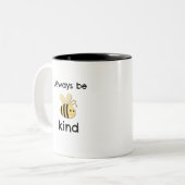 いつも親切である ツートーンマグカップ (正面左)