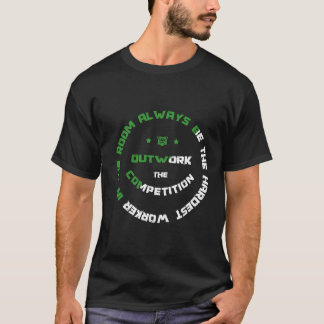 いつも部屋で一番頑張り屋だ Tシャツ
