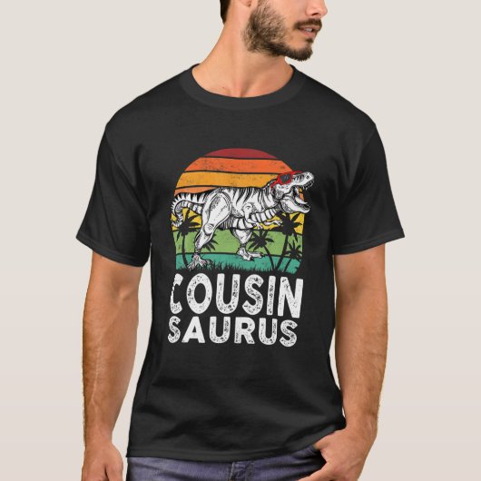 いとこおもしろいろTレックス恐竜いとこのSaurus Fa Tシャツ (正面)