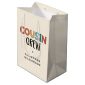 いとこパーソナライズされたの贈り物にマッチするいとこのクルー ミディアムペーパーバッグ (裏面アングル)