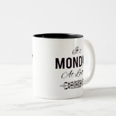 いよいよ月曜日でやる気を起こさせるす ツートーンマグカップ (正面右)