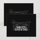 いろいろな工具を使って仕事をしています - 面白い建設 セーブザデート (正面/裏面)