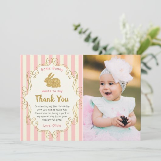 うさぎのピンクとゴールドの誕生日写真　ありがとう サンキューカード (スタンド正面)