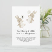 うさぎの男の子 合同1歳誕生日招待状 招待状 (スタンド正面)