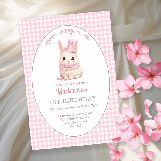 うさぎの1歳の誕生日おめでとう ギンガムチェックのデザイン 招待状