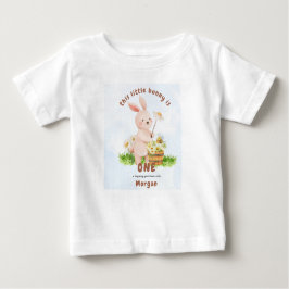うさぎの1歳の誕生日 可愛いウサギの赤ちゃん 誕生日 ベビーTシャツ