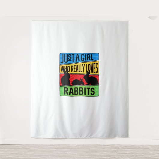 うさぎを本当に愛している女の子 タペストリー (正面)
