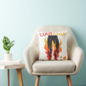 うそつき、うそつき、パンツは火を放つ クッション (椅子)