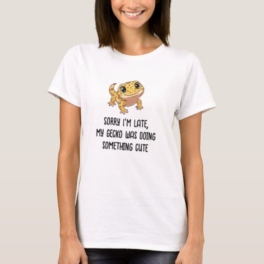 うちのヤモリがかわいいことしてた Tシャツ (正面)