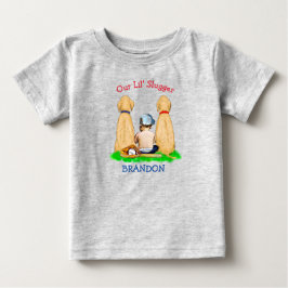 うちの小さなスラッガー 野球をテーマにしたオリジナル ベビーTシャツ