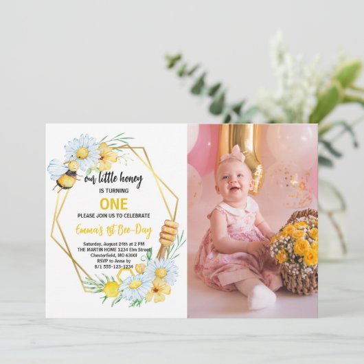 うちの小さなハニーが1歳になる! ビーの1歳誕生日 招待状 (スタンド正面)