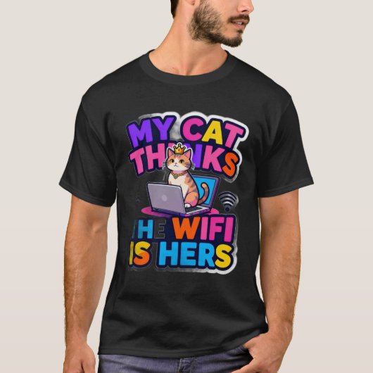 うちの猫がWi-Fiを支配してる Tシャツ (正面)
