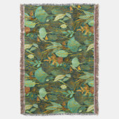 うぶな人アートラッシュガーデンタペストリーinグリーンとブルー スローブランケット (正面縦)